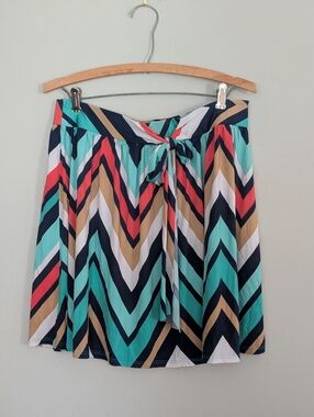 Hail3y:23 | Large | Lightweight Colorful Skirt | Abt 19" Long